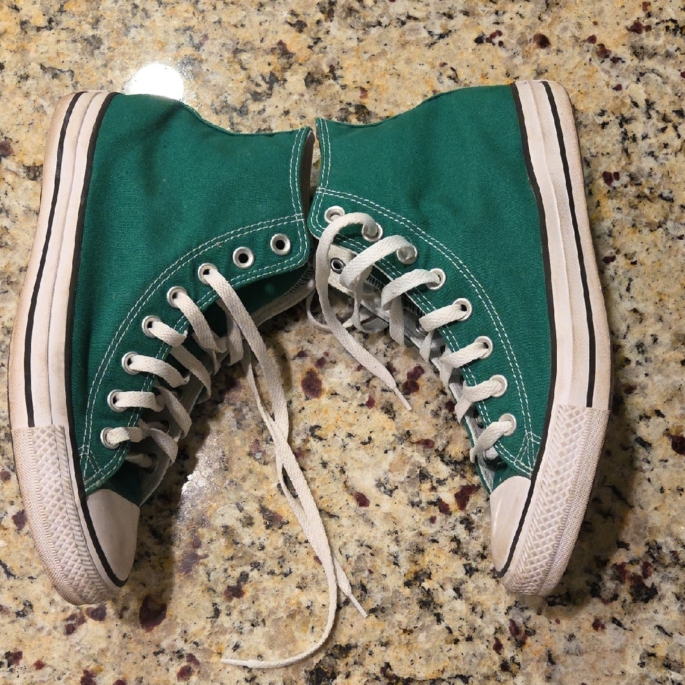Converse Chuck Taylor All Star.  Kelley Green Size 8 Men - Picture 2 of 7